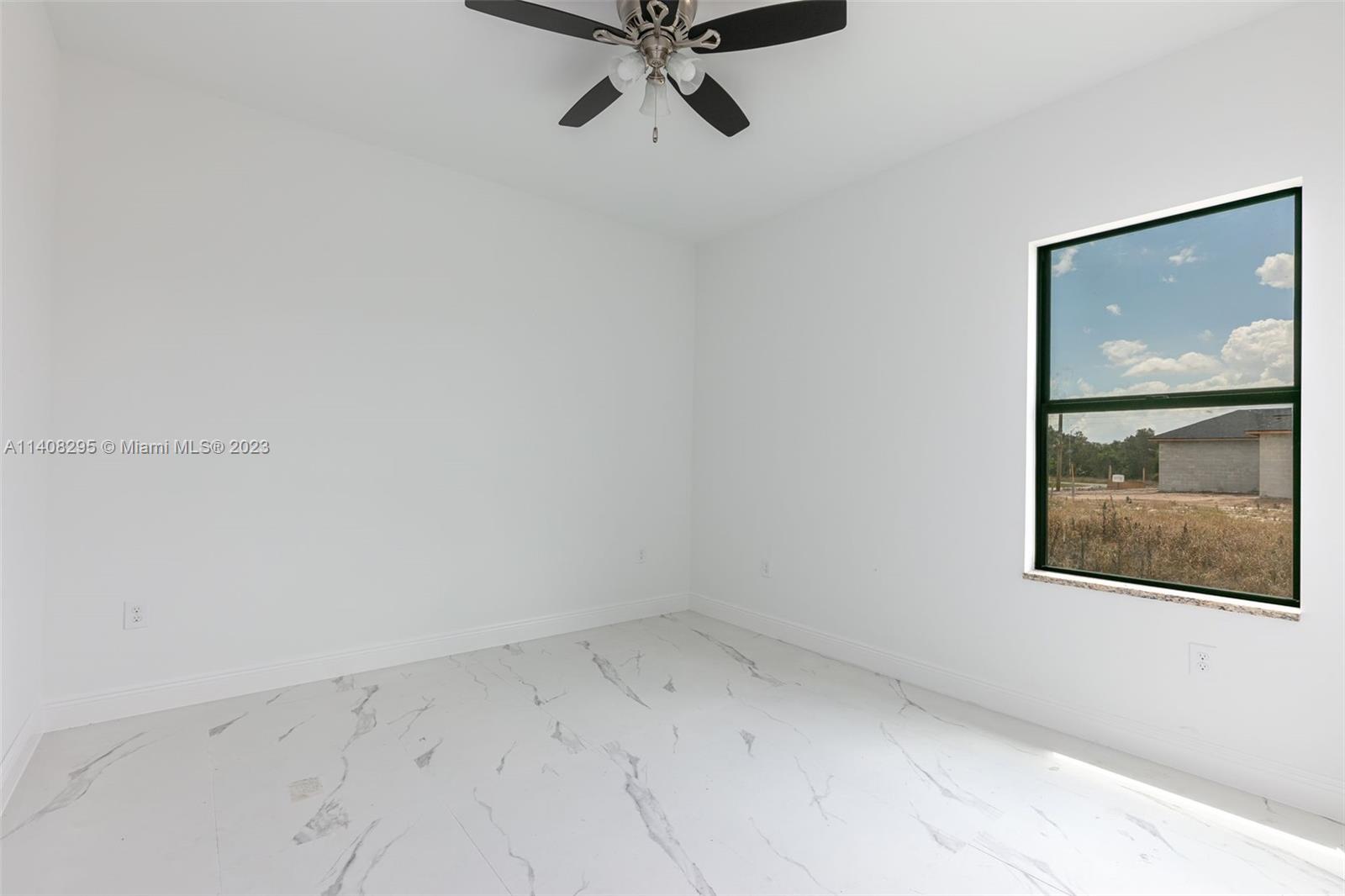 Listing Photo 23