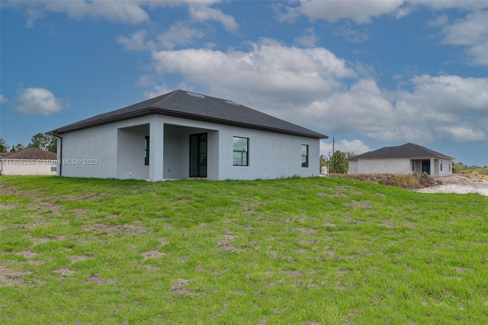 Listing Photo 5