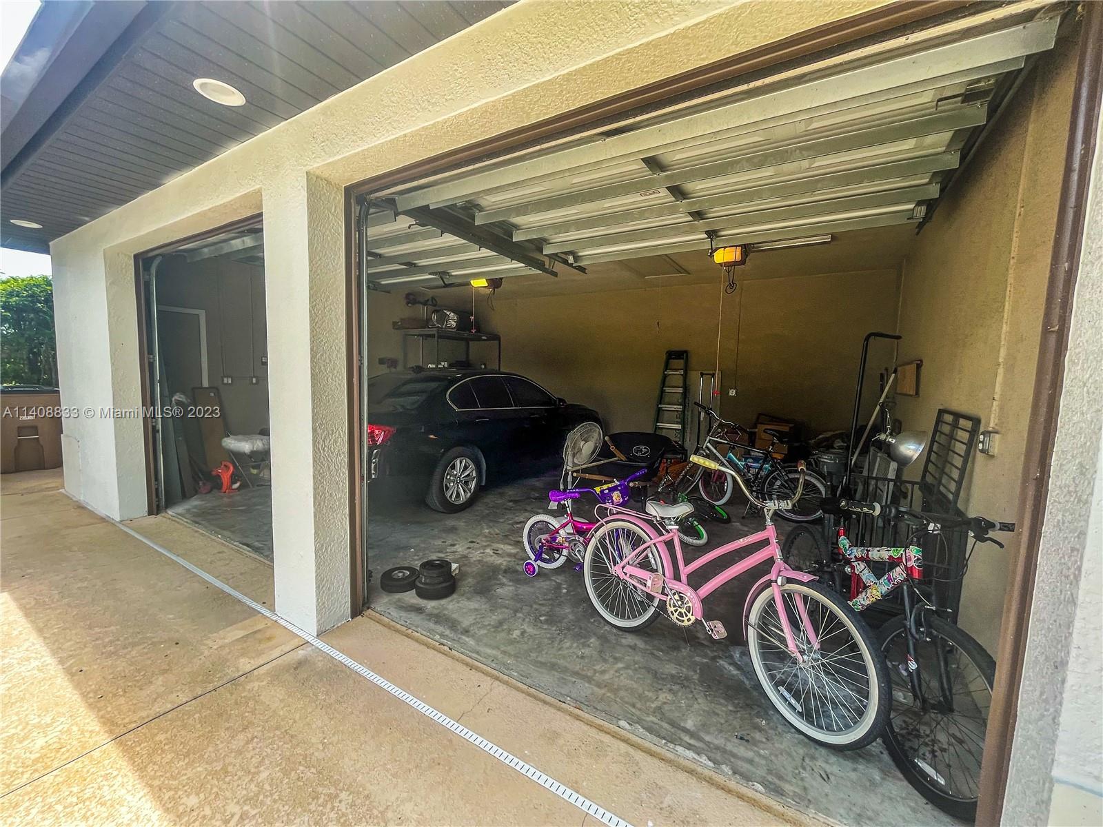 Listing Photo 11