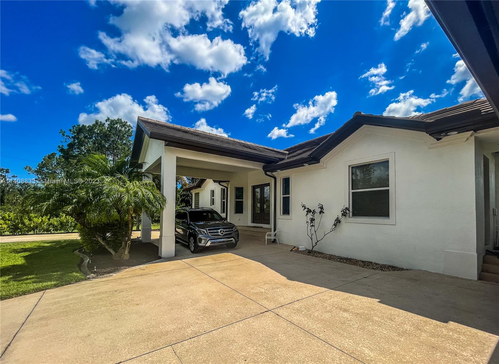 Listing Photo 8