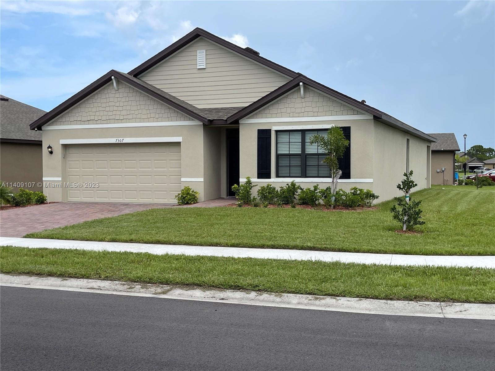 Weston Homes for sale Real Estate in Weston United Real Estate Advisors