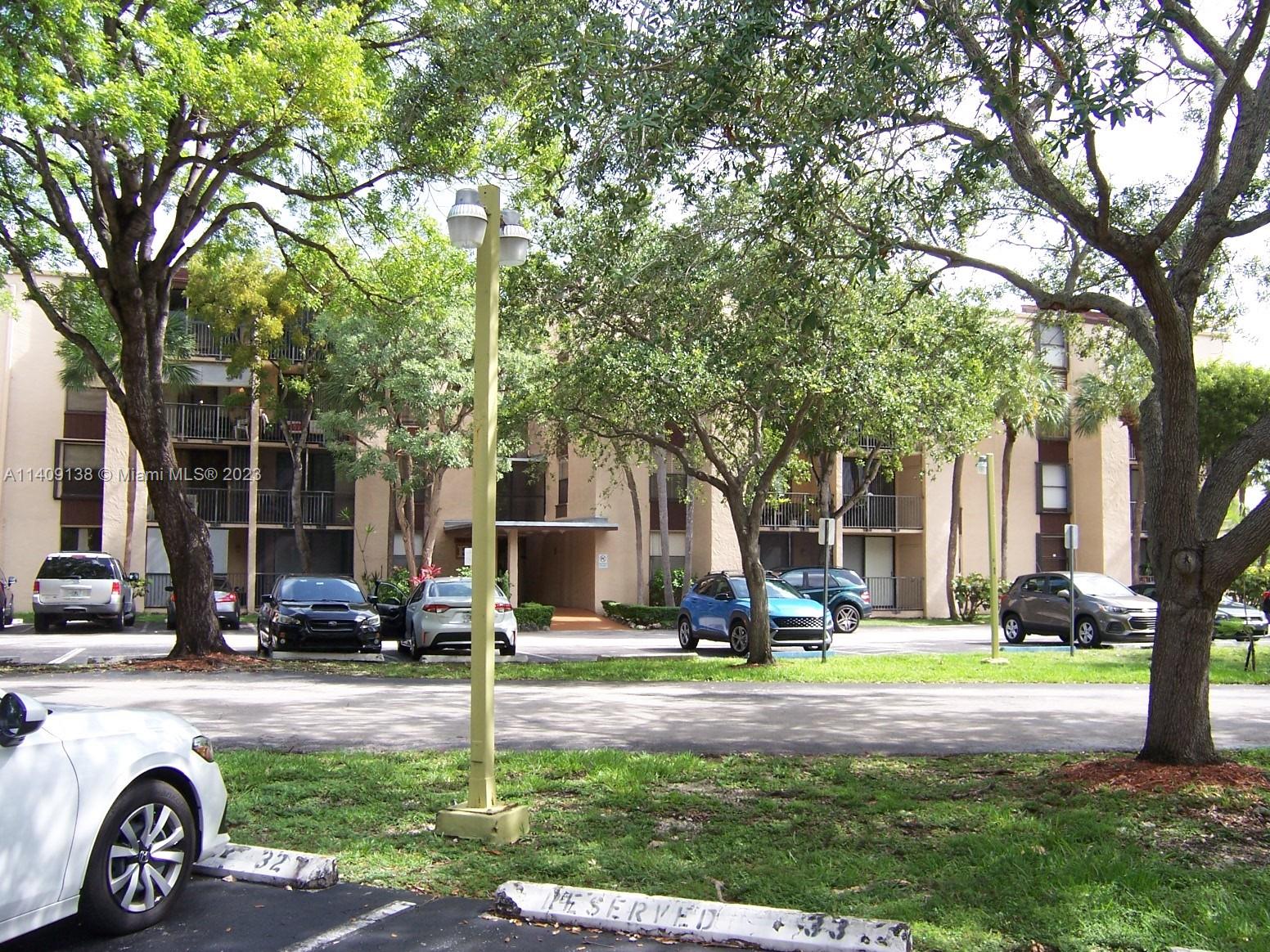 Apts a la Venta en Kendall. En Venta, Comunidad, Vecindario