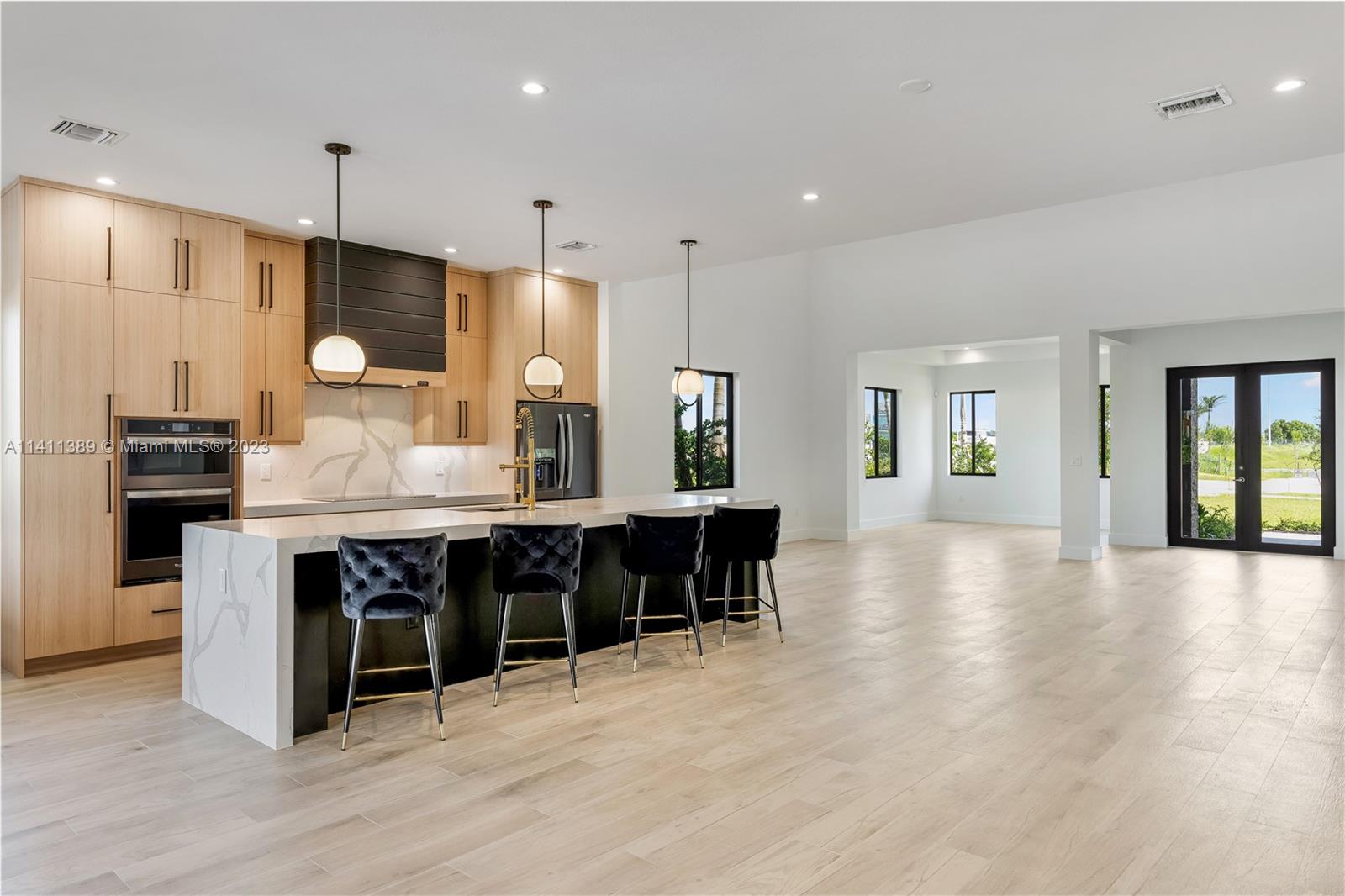 Listing Photo 18
