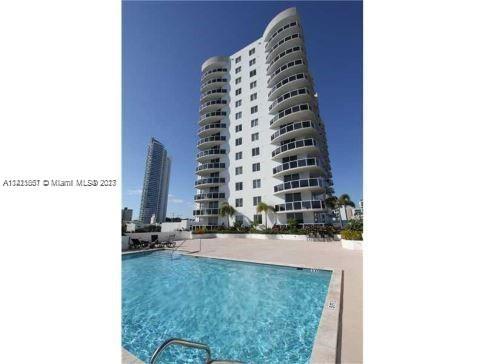 Great apartment, 2 bed/2 bad, Attention unit has 2 assigned and covered parking spaces. Located unit in the heart of Edgewater, Ocean and city view 
We run our own background check