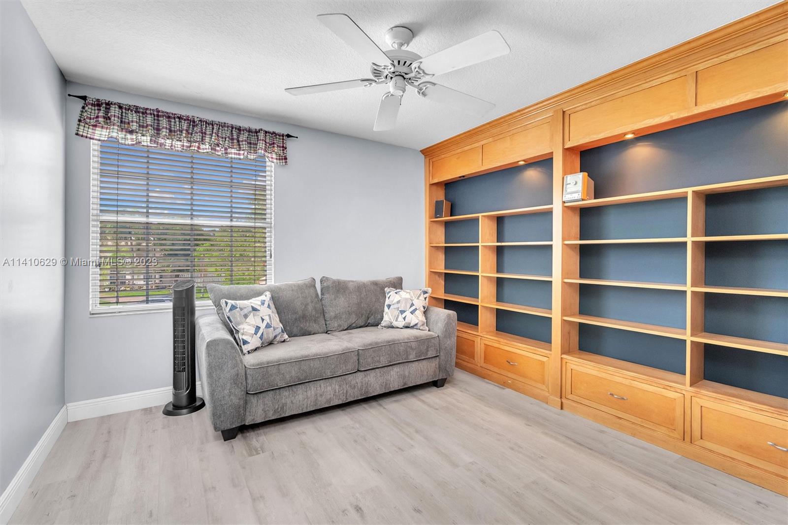 Listing Photo 18