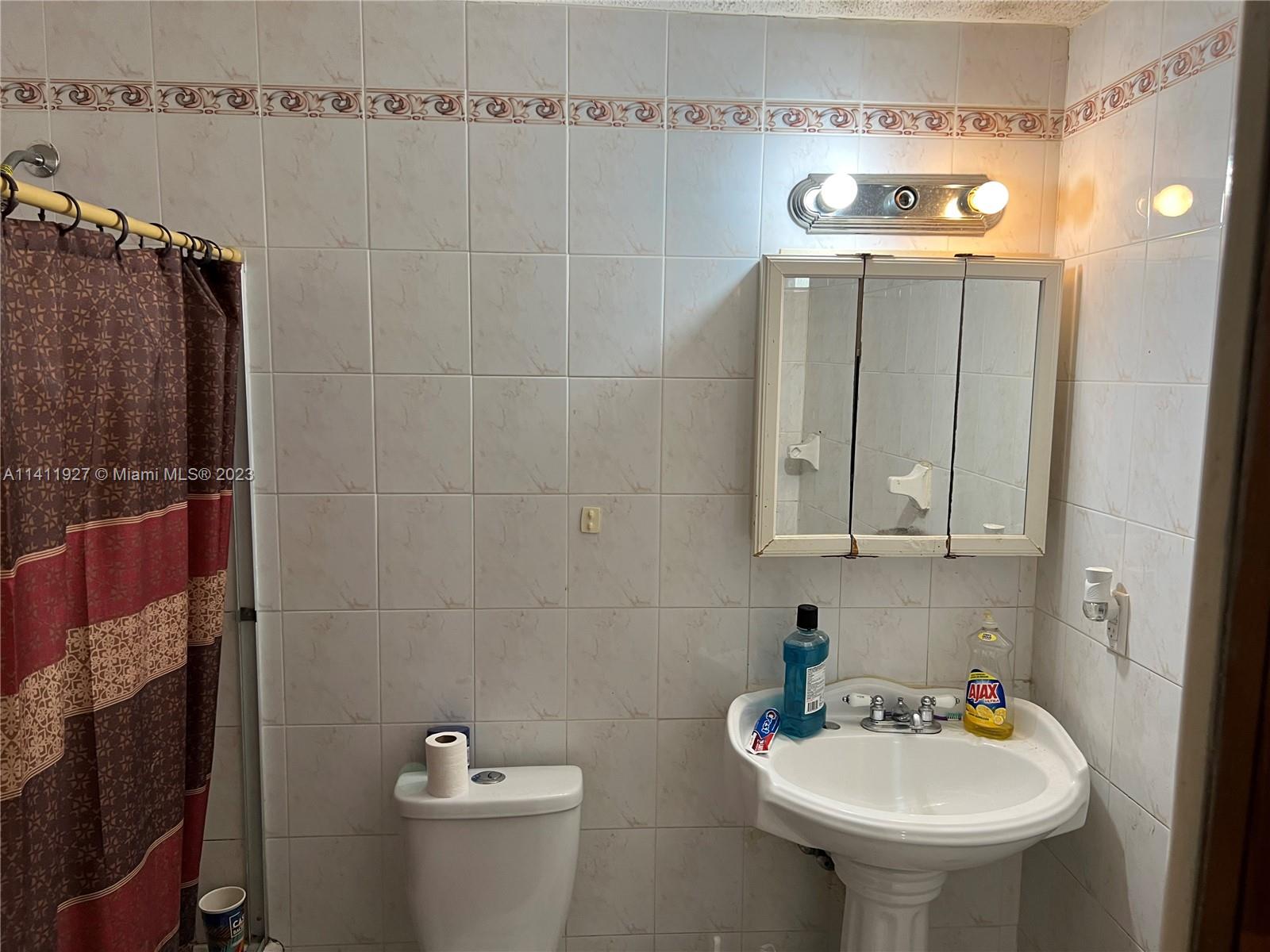 Listing Photo 8