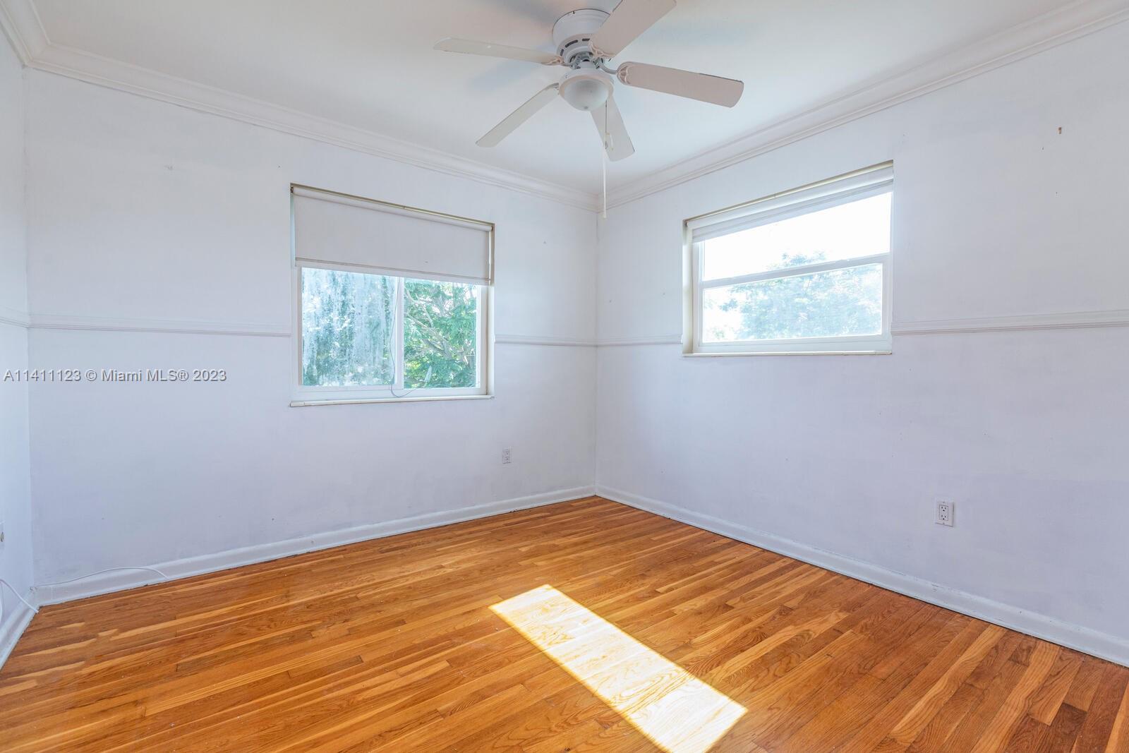 Listing Photo 8
