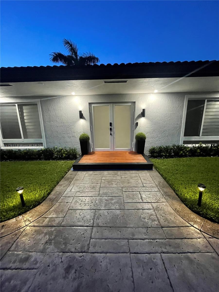 Listing Photo 10