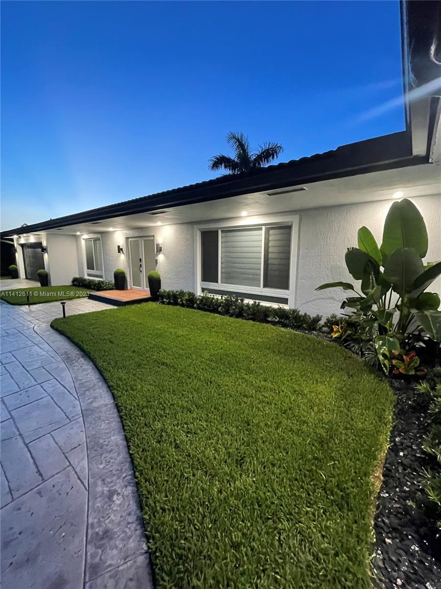 Listing Photo 11
