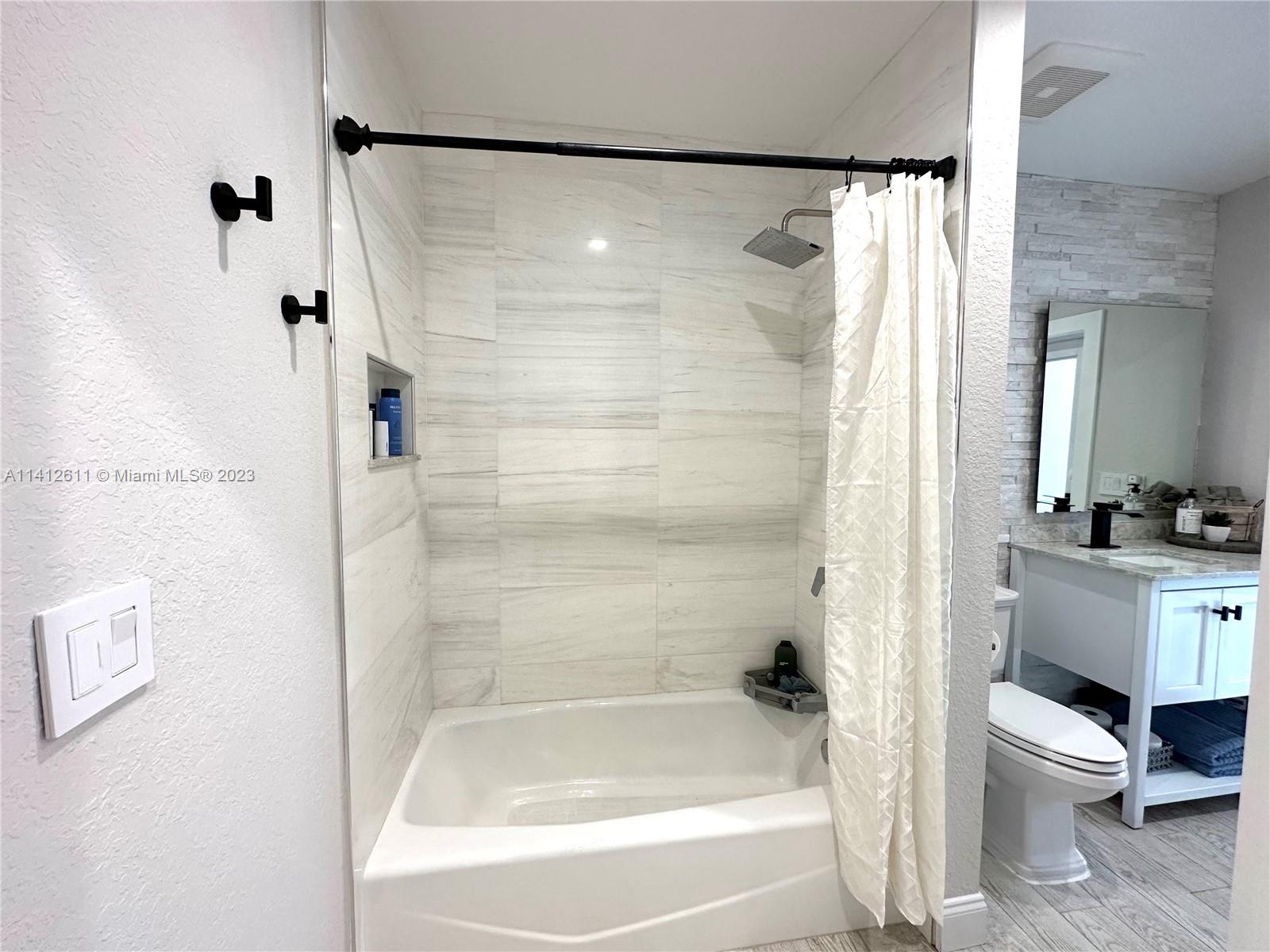 Listing Photo 43