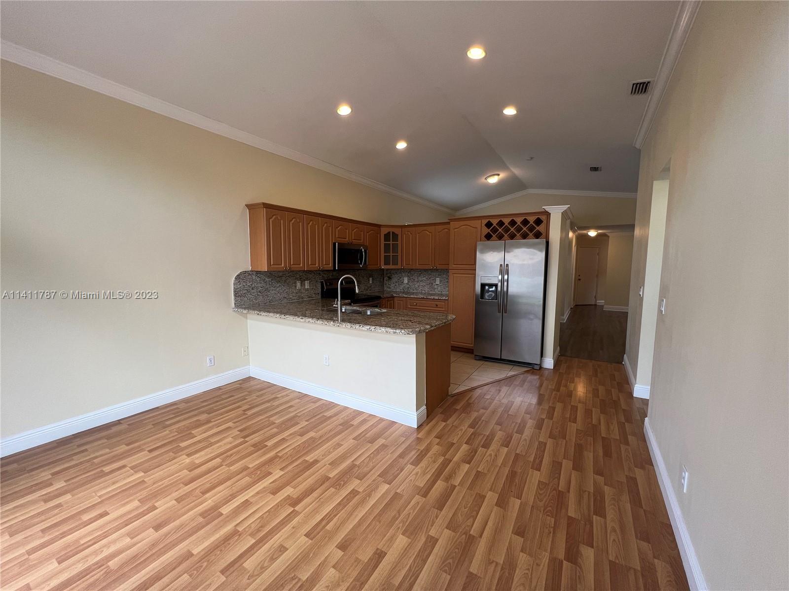 Listing Photo 13
