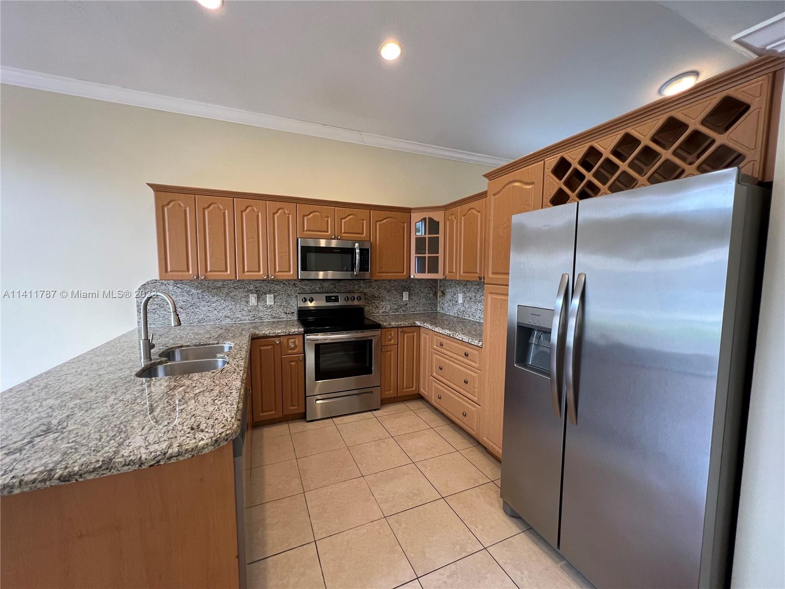 Listing Photo 16