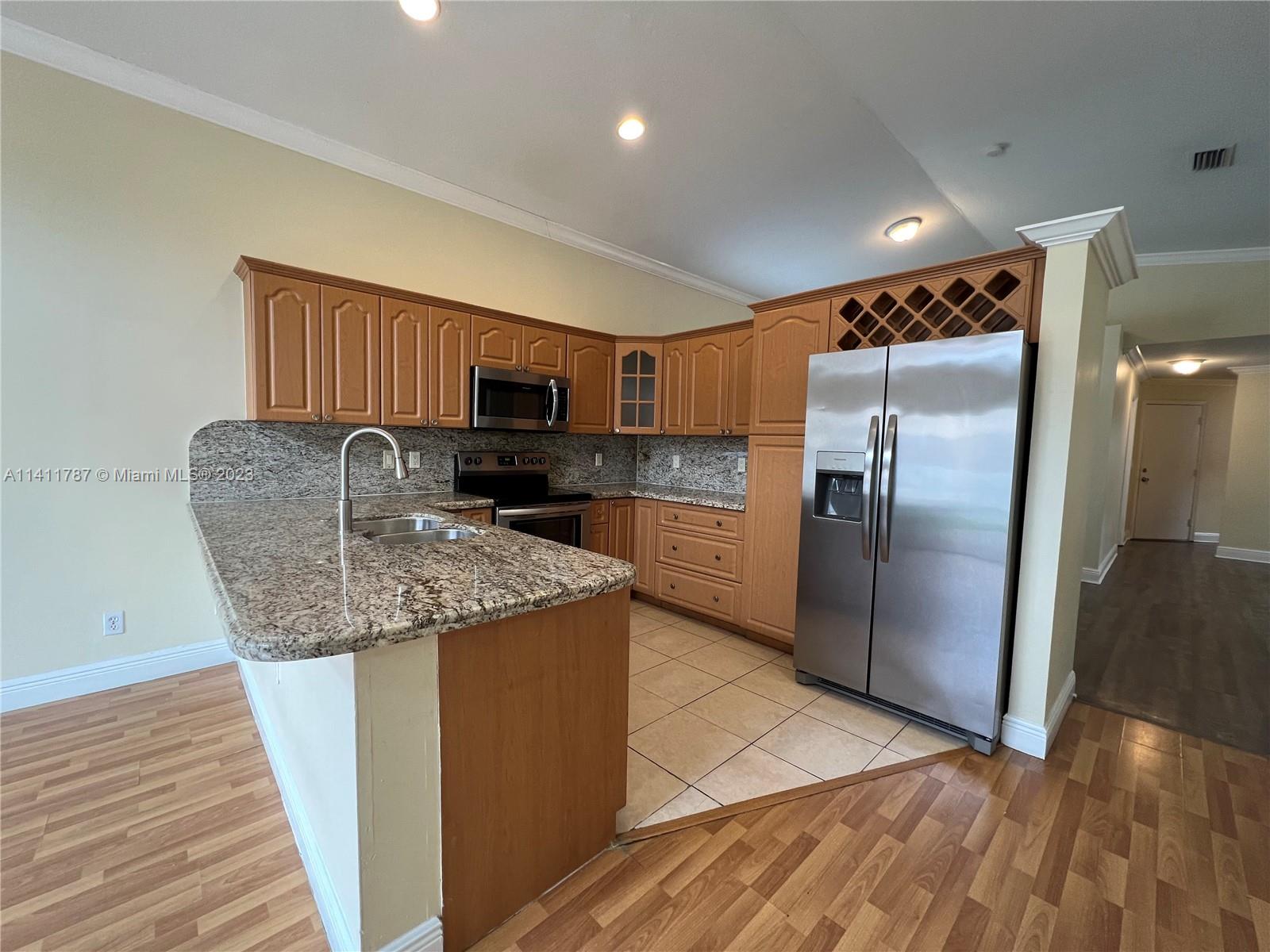 Listing Photo 17