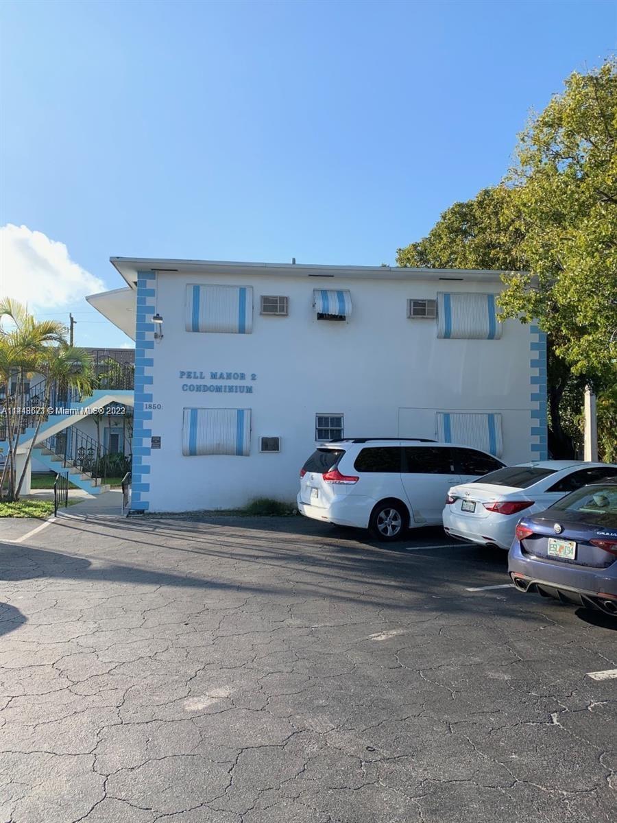 Photo 20 of Pell Manor Condominium II Apt 2 in Hollywood - MLS A11413521