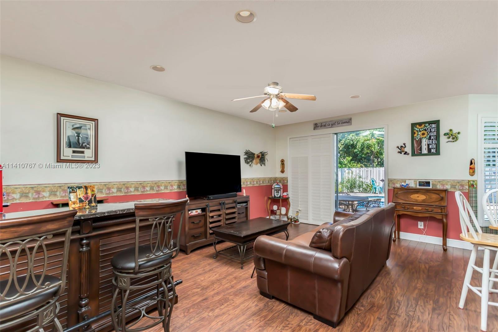 Listing Photo 6