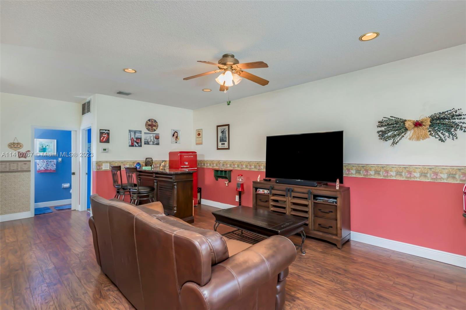Listing Photo 7