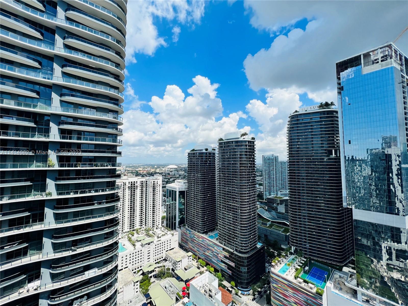 Studio with open-concept layout, spacious balcony, high-end appliances, stunning views, tall ceilings, European kitchen cabinets. Incredible amenities in BRICKELL! Two floors of amenities including an indoor heated swimming pool with a Nana Wall for outdoor exposure, modern kid's gymnasium, game room for children, basketball and volleyball courts, mini soccer field, and outdoor running track.