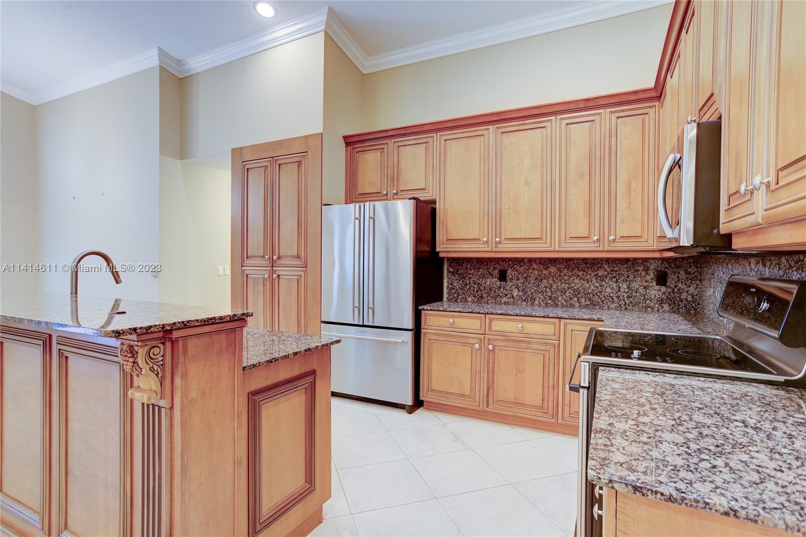 Listing Photo 6
