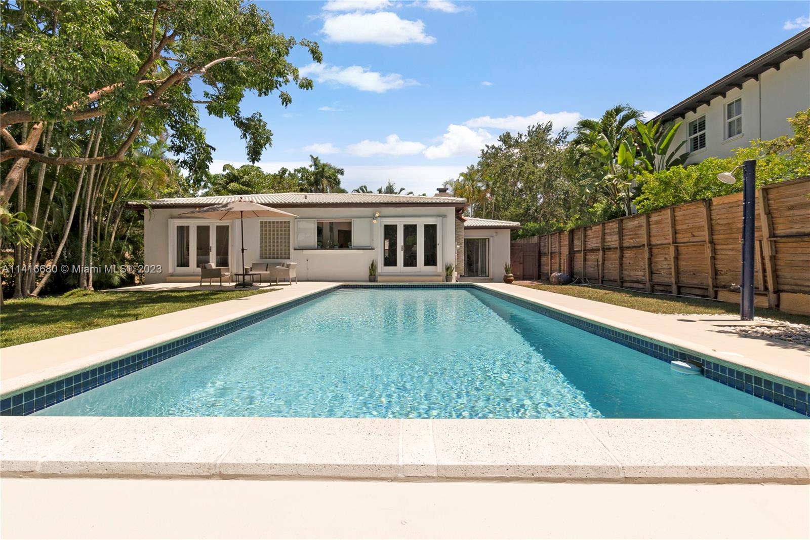 Photo 1 of 4121 Woodridge Rd in Miami - MLS A11416680