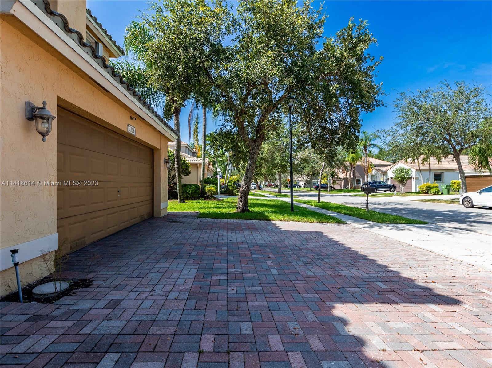 Listing Photo 16