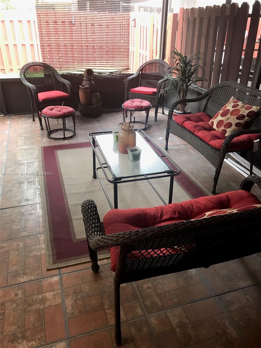 Listing Photo 12