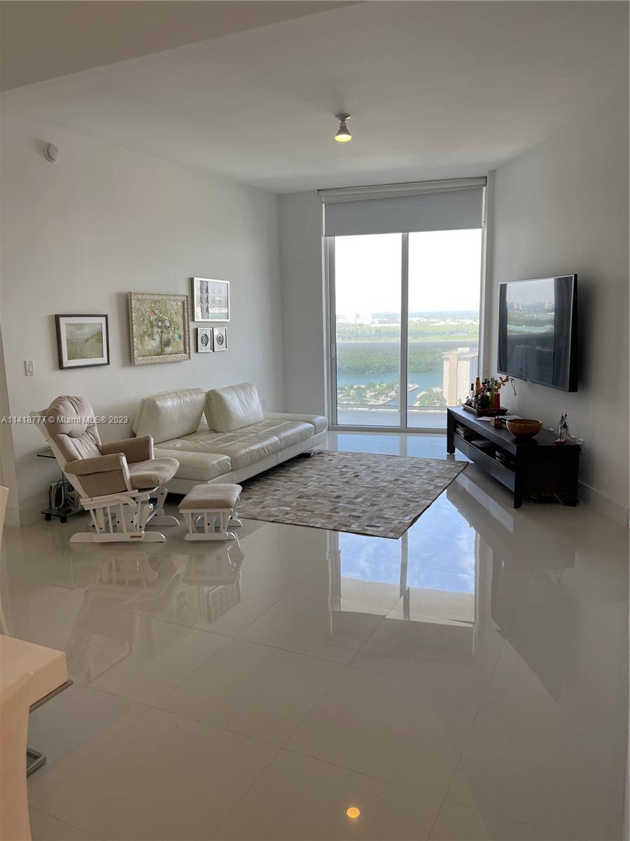 Photo 2 of Trump Towers I Apt 2605 in Sunny Isles Beach - MLS A11418777