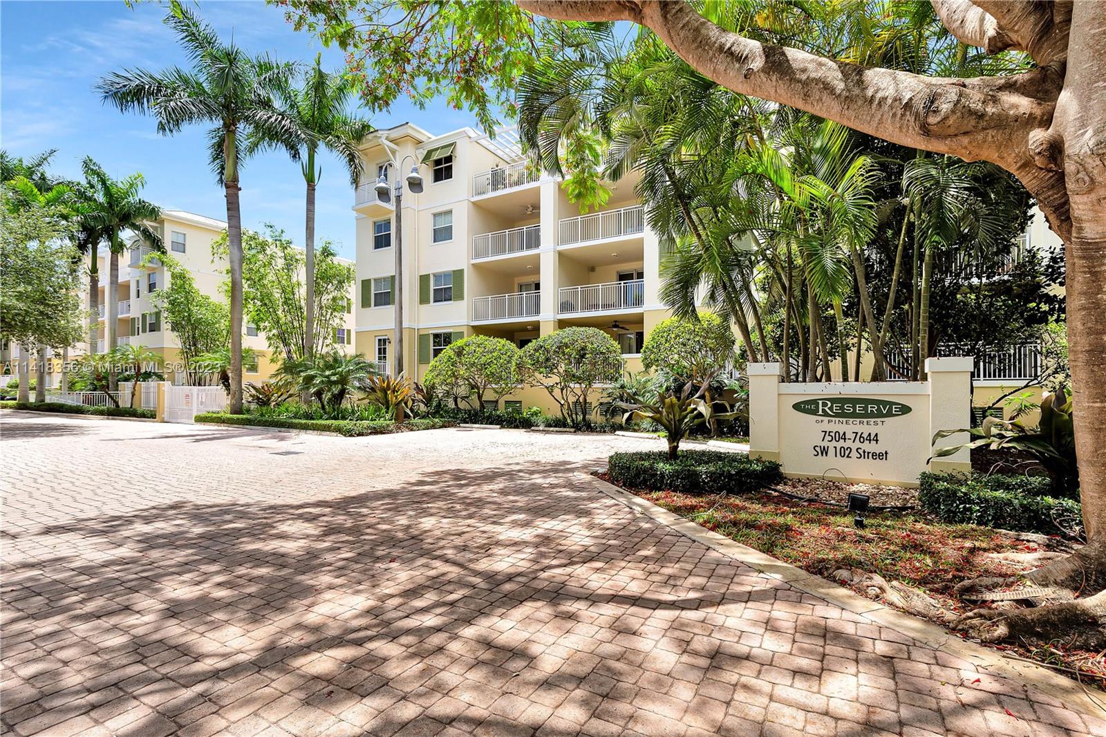Impeccable townhouse located at the Reserve of Pinecrest. This highly sought-after corner 2-story TH has 3
bedrooms/3 Baths. Layout has 2 spacious balconies with tree canopy views,1 bedroom on ground level & Main
Bedroom suite on 2nd floor along with another bedroom. Granite countertops, S/S Appliances, wood floors in
bedrooms, tile in living areas, hurricane impact windows, & lots of storage. Amenities include gym, pool & 2
assigned garage parking spaces. Pinecrest Elementary school district.