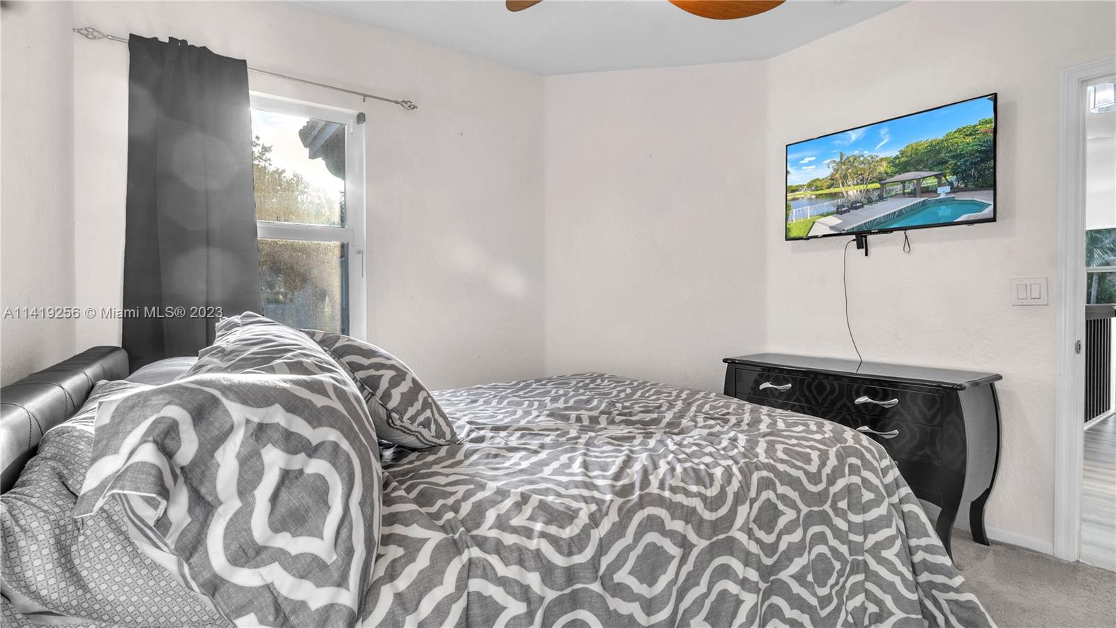 Listing Photo 32