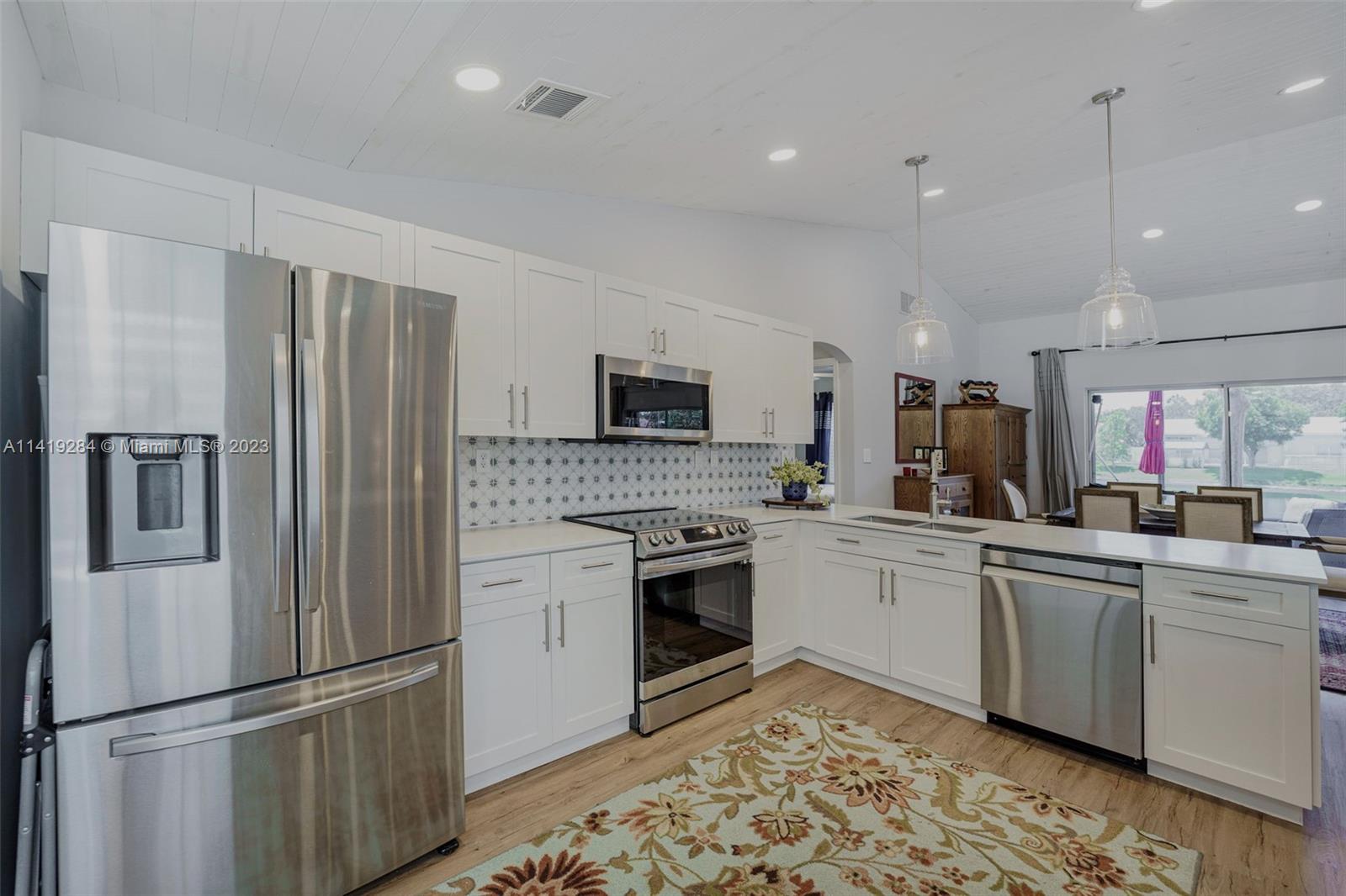 Listing Photo 18