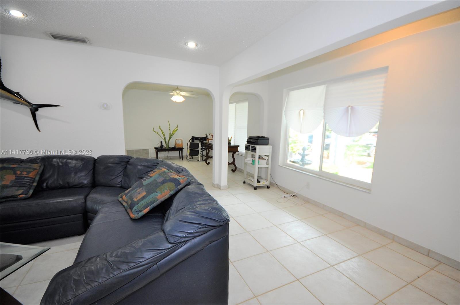 Listing Photo 14