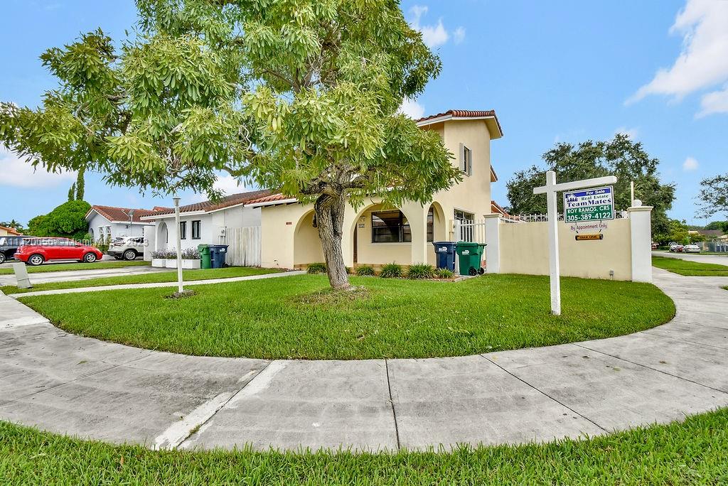 9853 SW 1st Ter, Miami, FL 33174