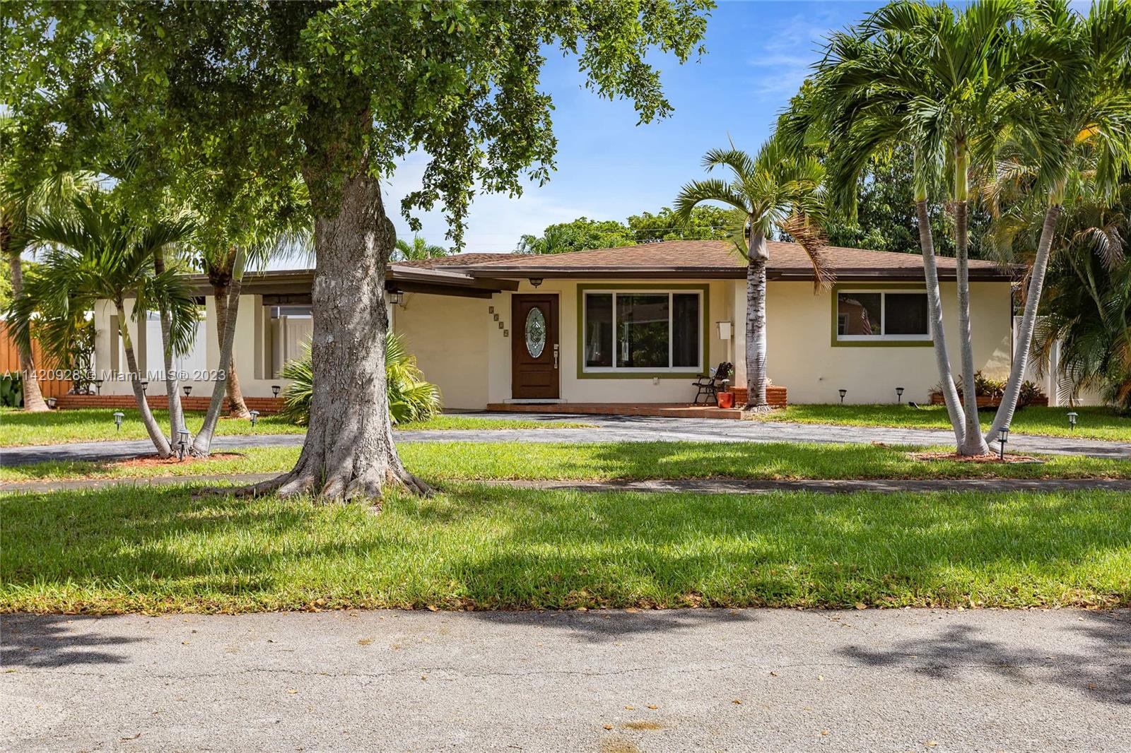 3329 Arthur St, Hollywood, Florida 33021