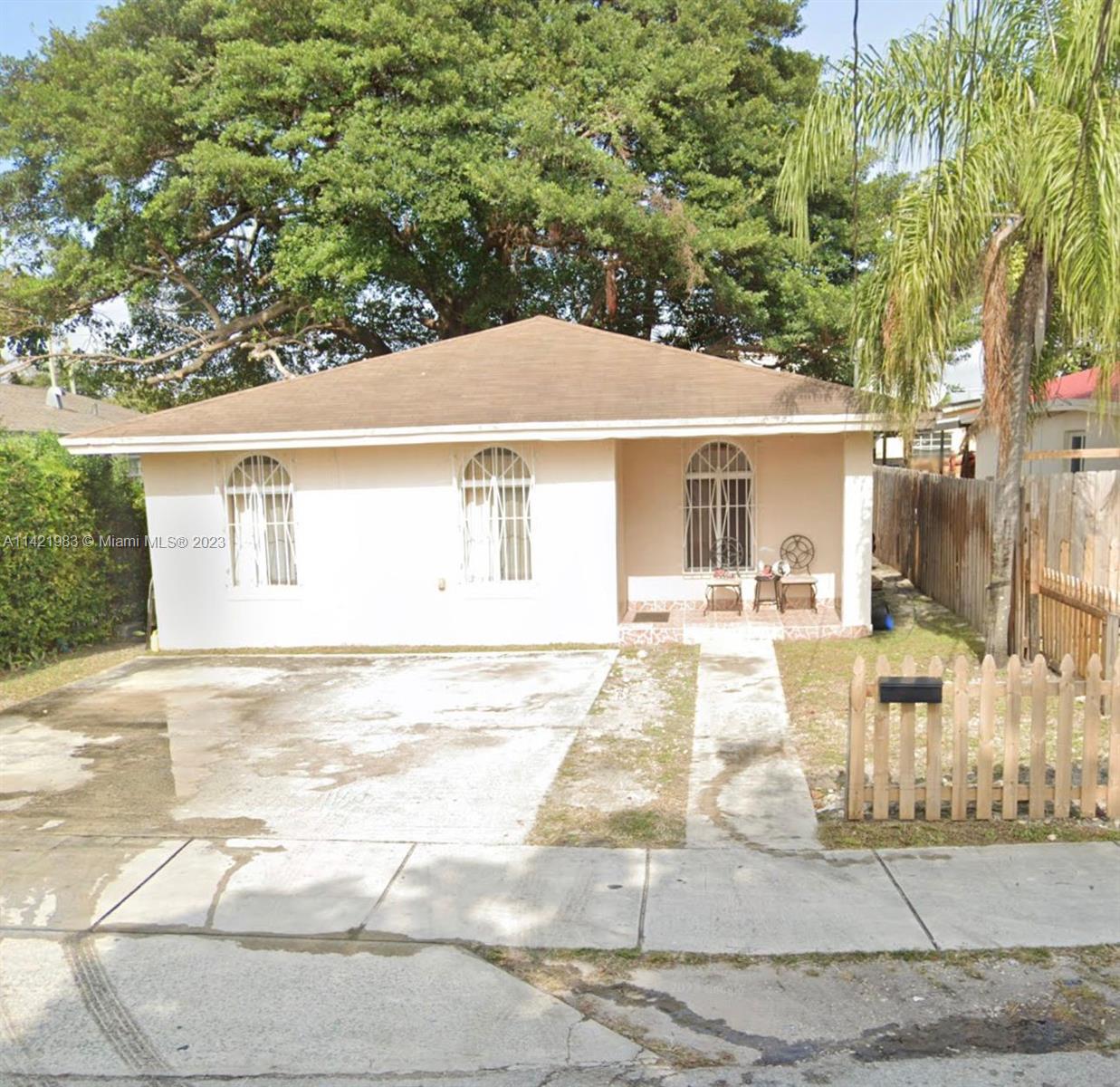 Photo 1 of 1711 NW 65th St in Miami - MLS A11421983