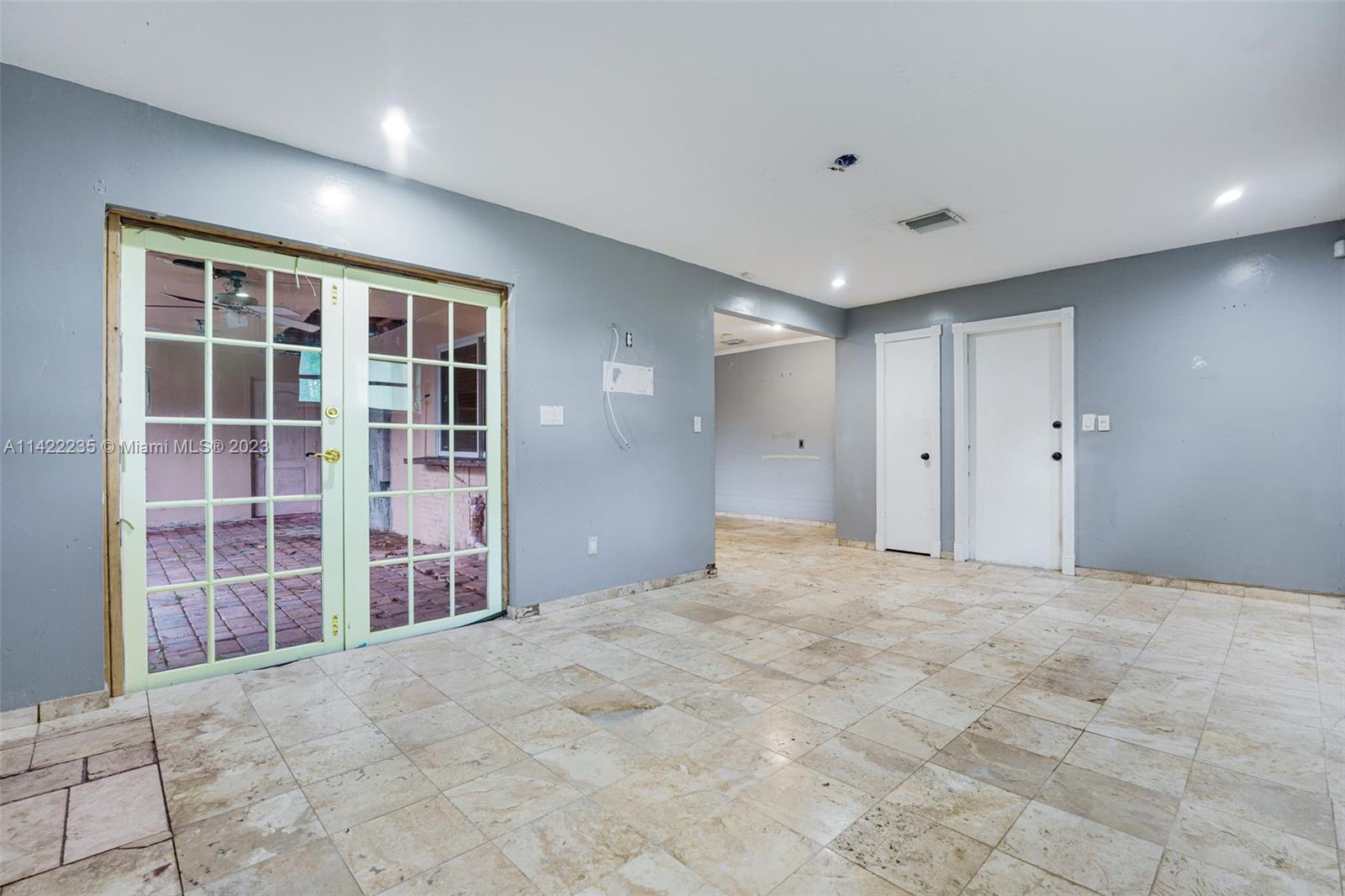 Listing Photo 16
