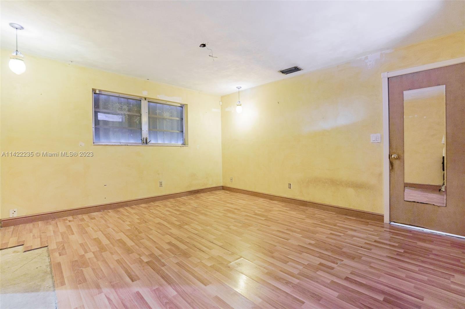 Listing Photo 23