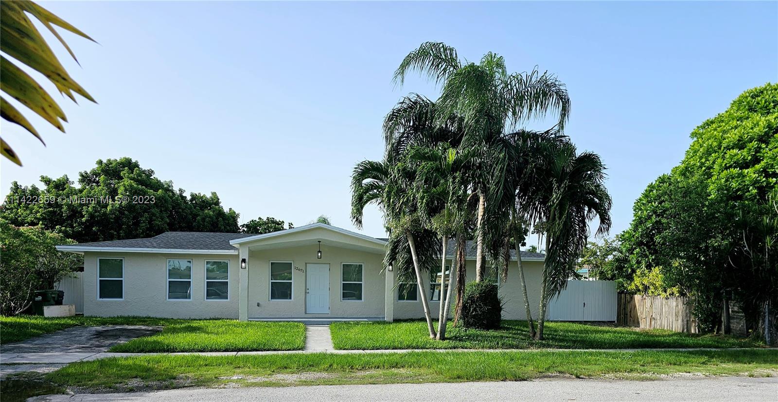 Photo 1 of 12671 SW 191st St in Miami - MLS A11422659