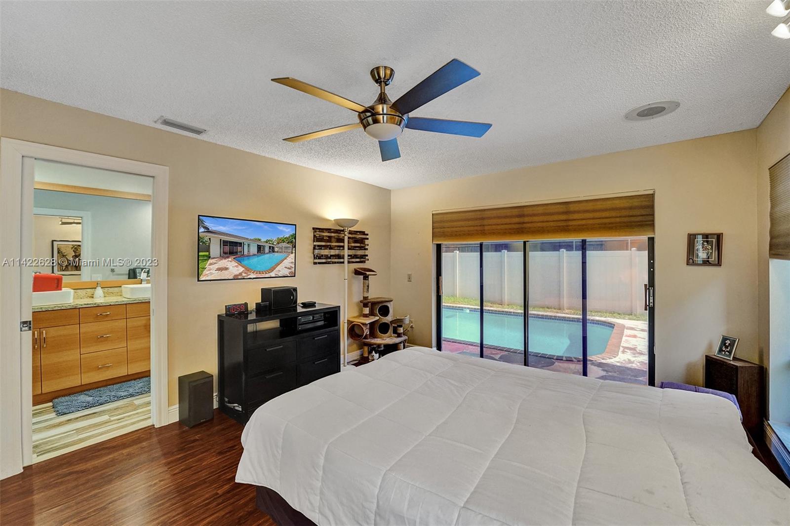 Listing Photo 23