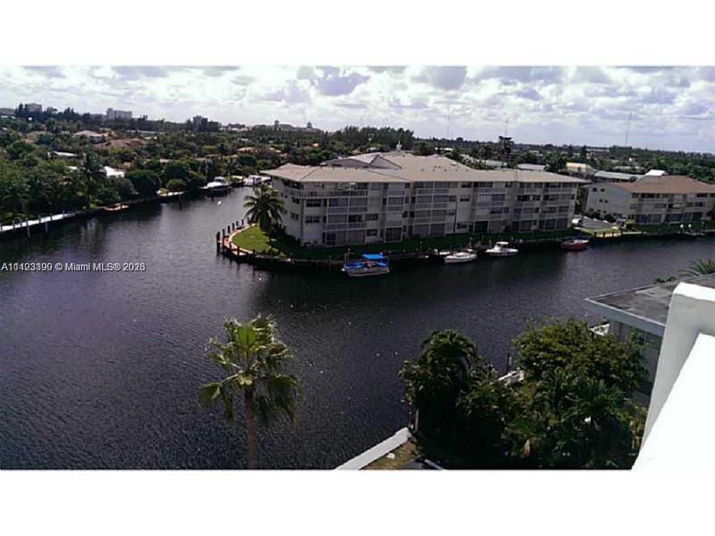 Photo 2 of Ocean View Towers Condo Apt 509 in Hallandale Beach - MLS A11423390