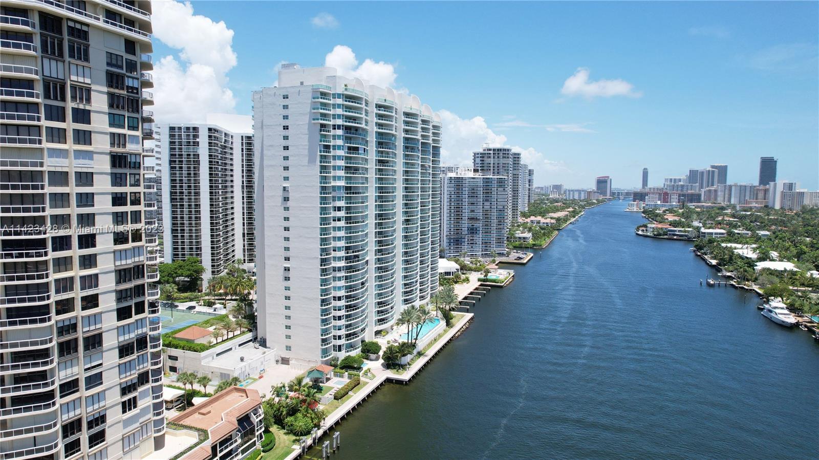 Photo 1 of Hamptons South Apt 510 in Aventura - MLS A11423428