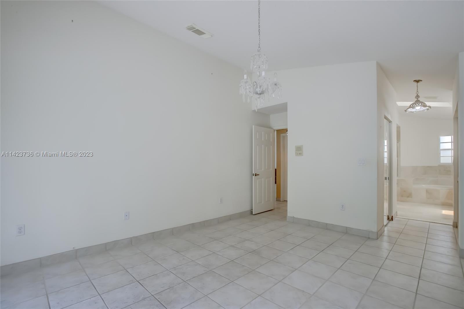 Listing Photo 34