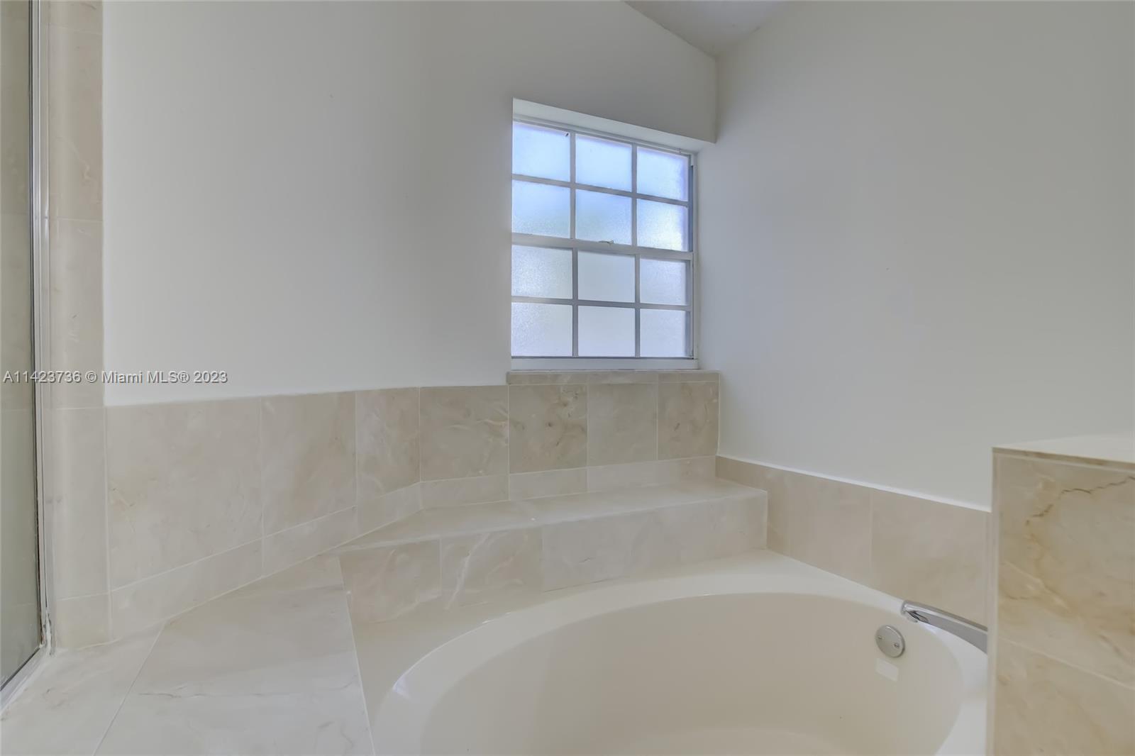Listing Photo 38
