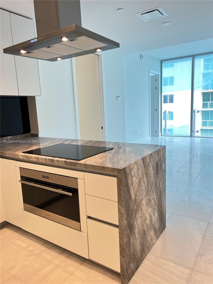 Photo 2 of Missoni Baia Apt 2204 in Miami - MLS A11425039