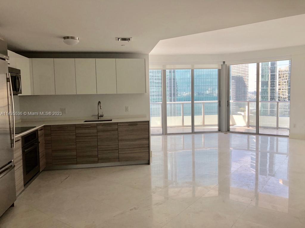 1300 Brickell Bay Dr 2102, Miami, Florida 33131, 2 Bedrooms Bedrooms, ,2 BathroomsBathrooms,Residentiallease,For Rent,1300 Brickell Bay Dr 2102,A11425536