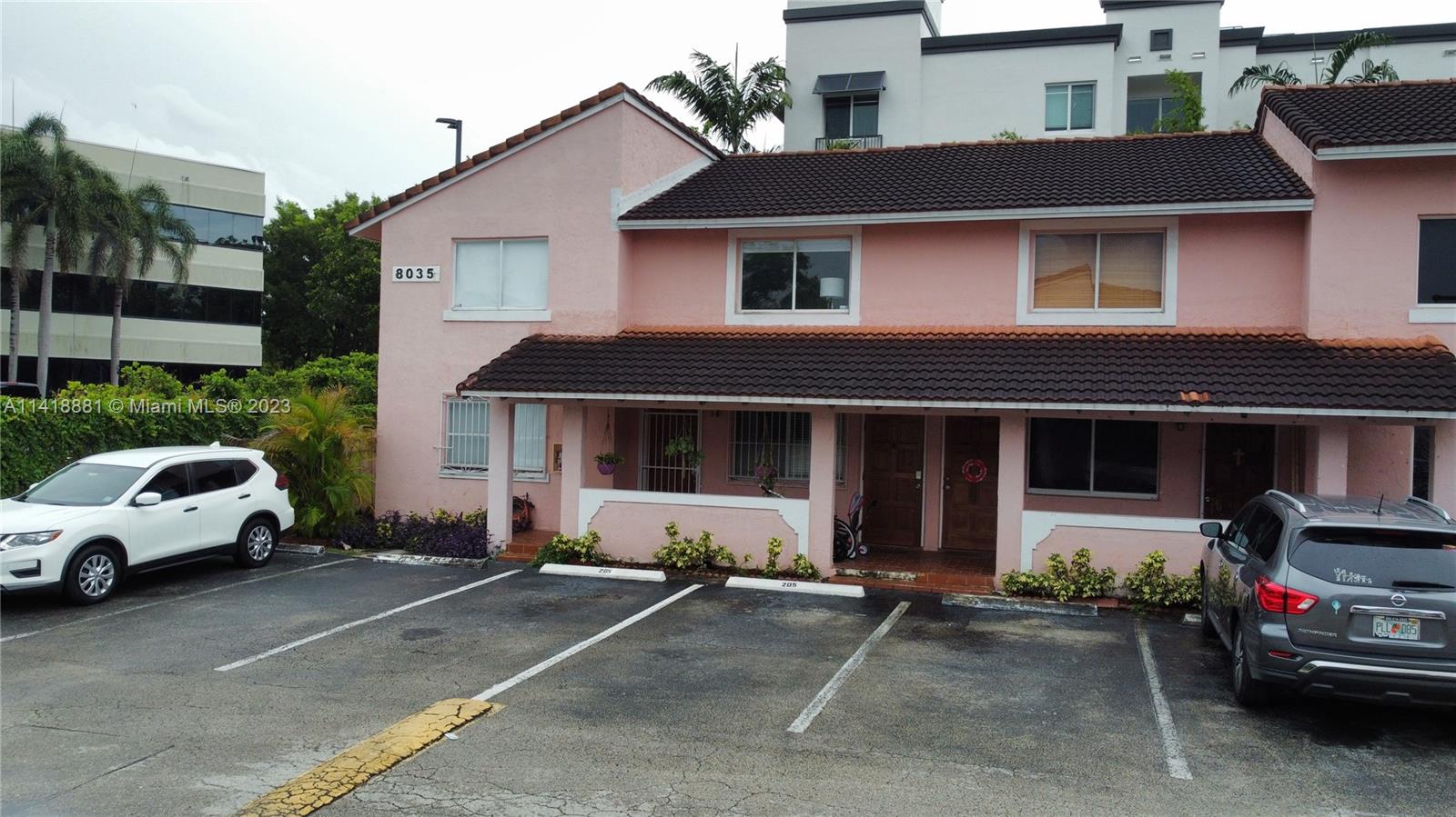 Great Condo in Doral. Great location, Doral Court, near downtown Doral with easy access to main highway. 2/2 unit, spacious open floor plan that combines kitchen, dinning room and living room with plenty of natural light