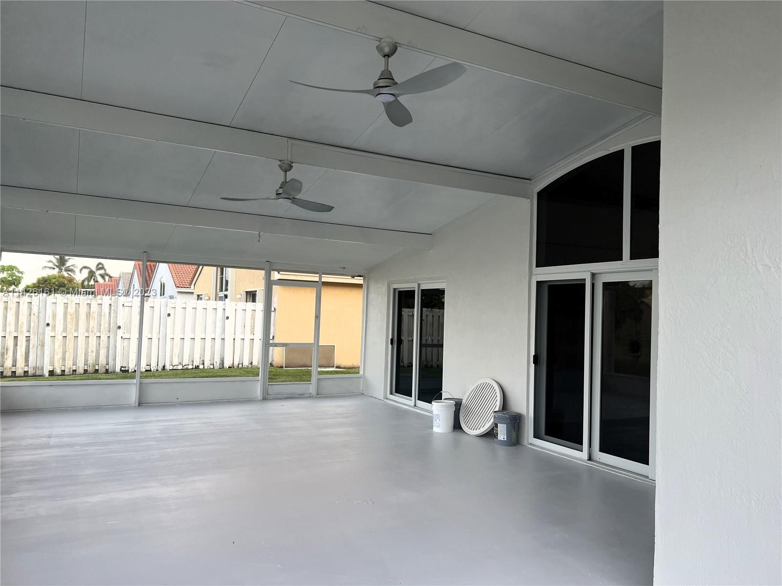 Listing Photo 8
