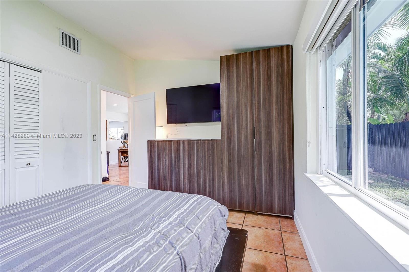 Listing Photo 14