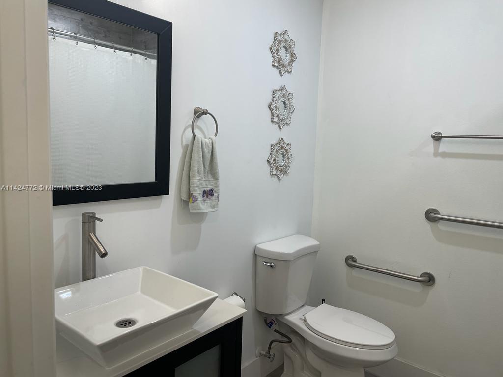 Listing Photo 16