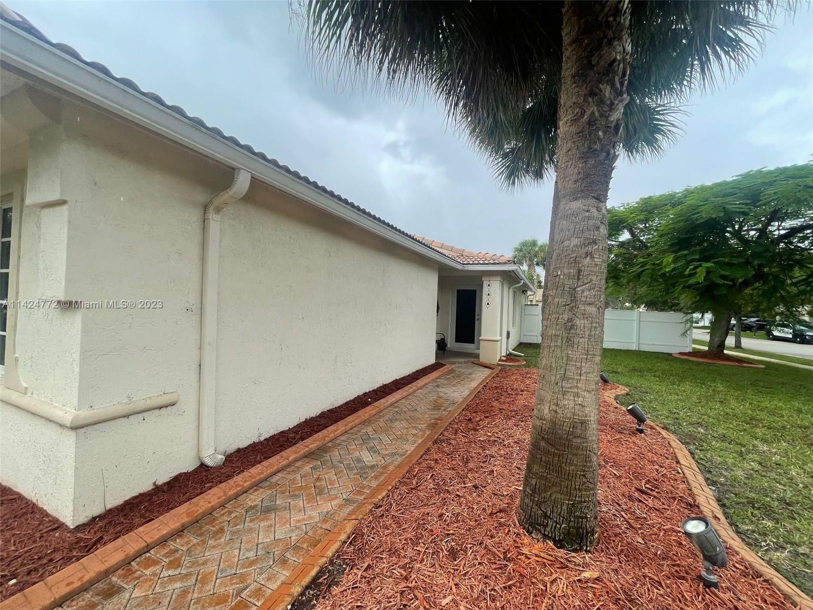 Listing Photo 21