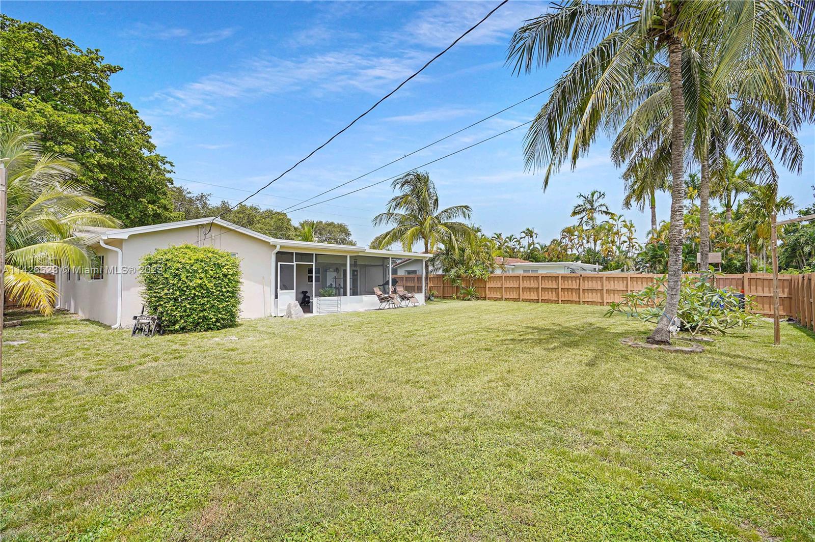 Listing Photo 10