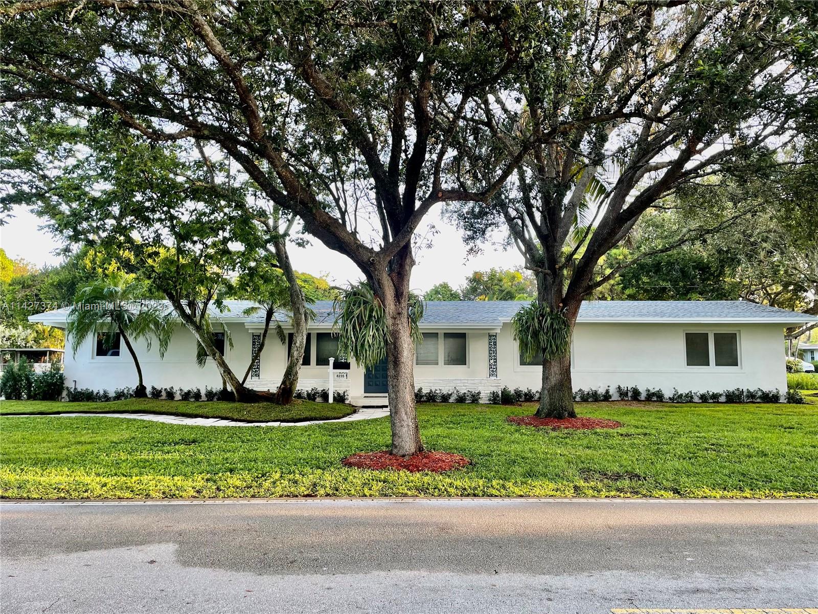 Beautiful remodeled single family home in Pinecrest. Private pool.  Impact windows. 2 parking spaces in covered car garage. The property sits on a corner lot with a large back yard. It has great natural light from expansive impact windows;  a gorgeous renovated kitchen with high end appliances open to family and dining areas. Amazing location with access to some of Miami's best private and public schools (Palmetto Senior High School District). Fantastic parks, shopping centers and hospitals nearby. Easy to show and available for immediate occupancy.